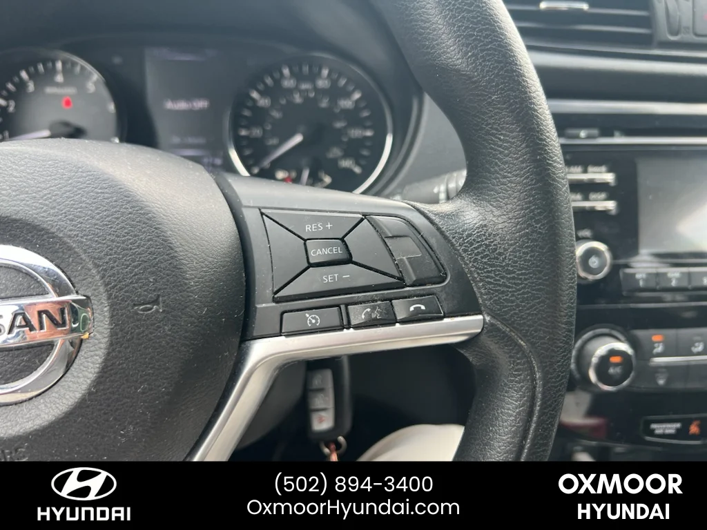 Used 2018 Magnetic Black Nissan S image 9