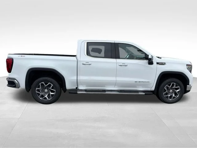 2026 GMC Sierra 1500 SLT - Photo 8