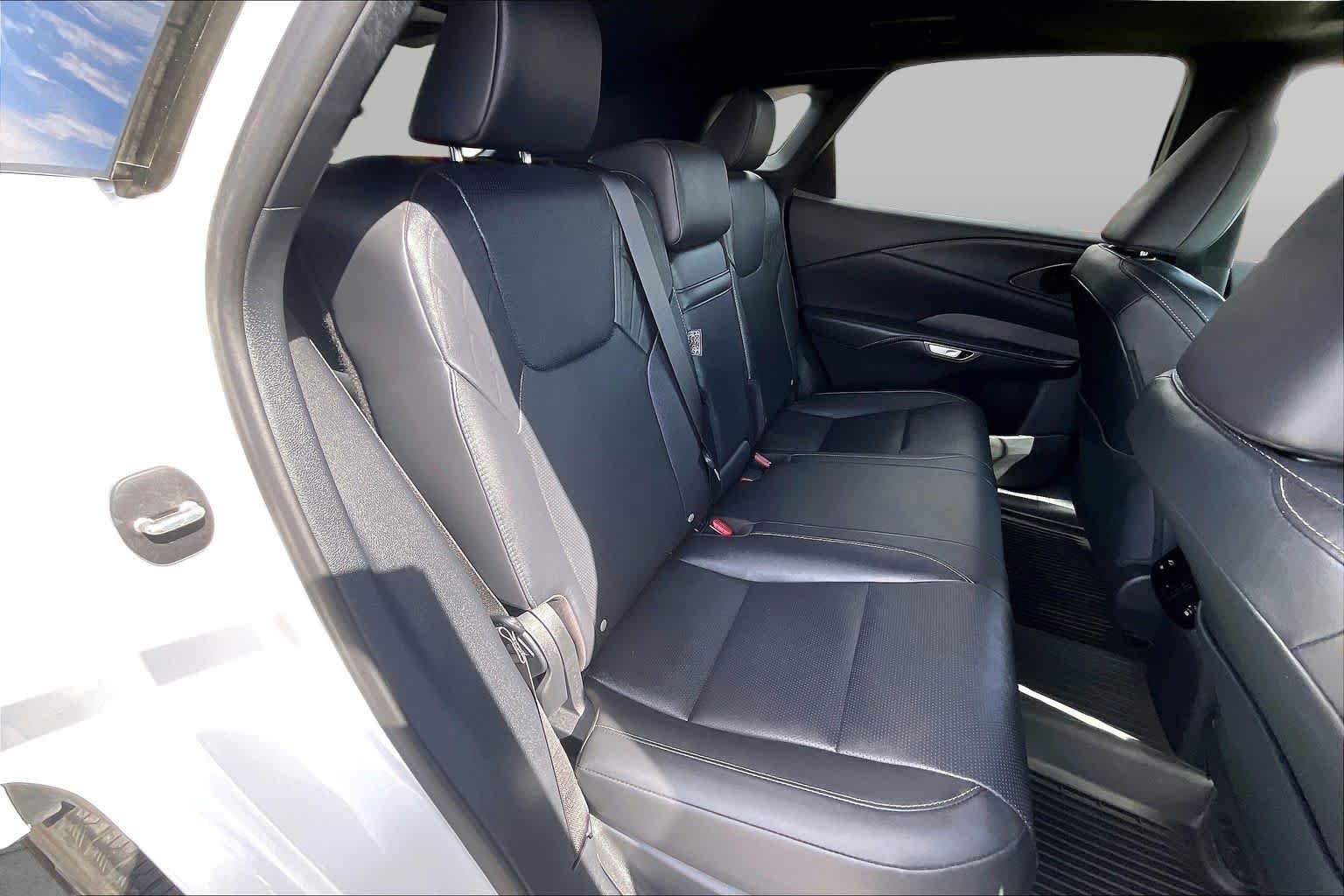 Used 2025 Eminent White Pearl Lexus Premium Plus image 20