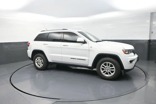 Used 2019 White Jeep Laredo E image 25