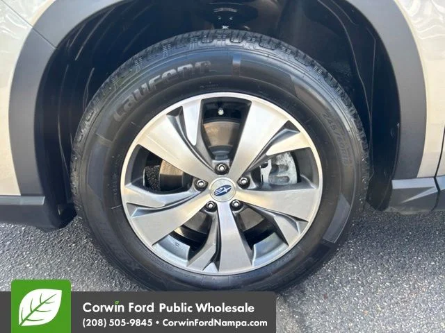 Used 2019 Gray Subaru Premium image 9