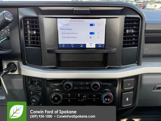 New 2026 Oxford White Ford XL image 25