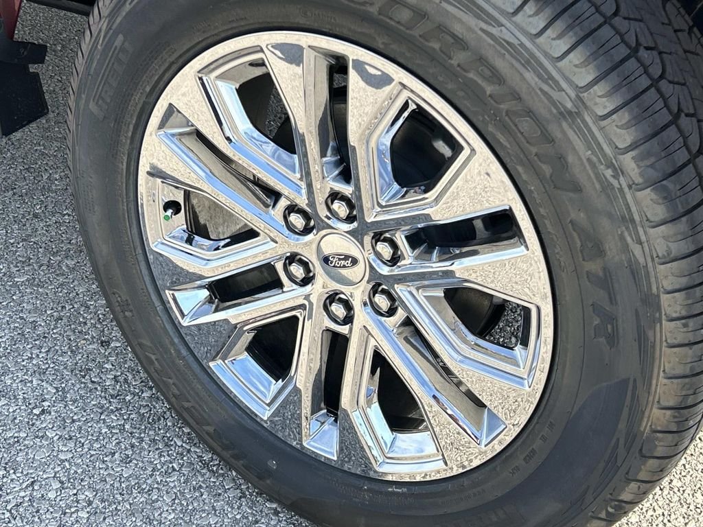 New 2026 Ruby Red Metallic Tinted Clearcoat Ford XLT image 13