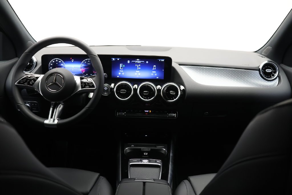 New 2026 Night Black Mercedes-Benz GLA 250 image 16