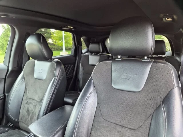 Used 2019 Red Ford ST image 16