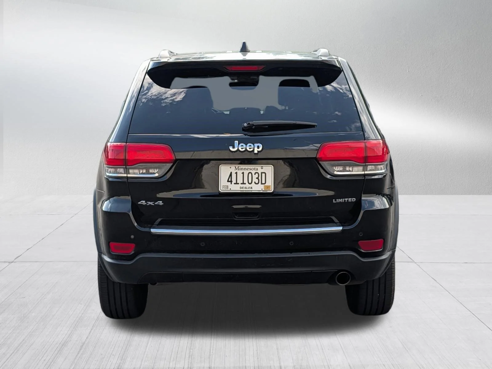Used 2019 Diamond Black Crystal Pearlcoat Jeep Limited image 6