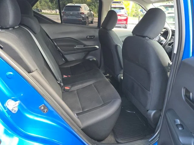 Used 2025 Blue Nissan S image 19