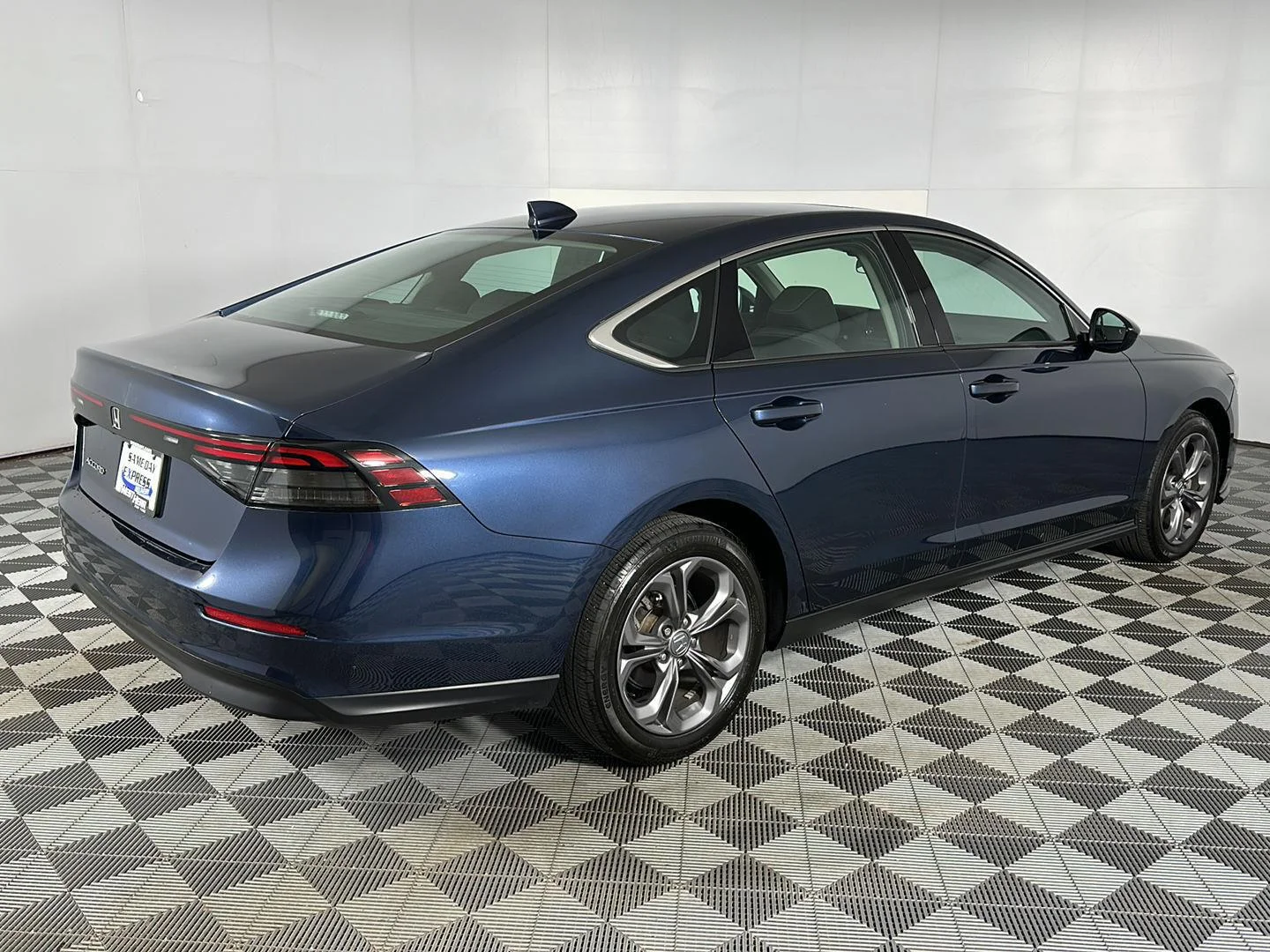Used 2024 Canyon River Blue Metallic Honda EX image 29