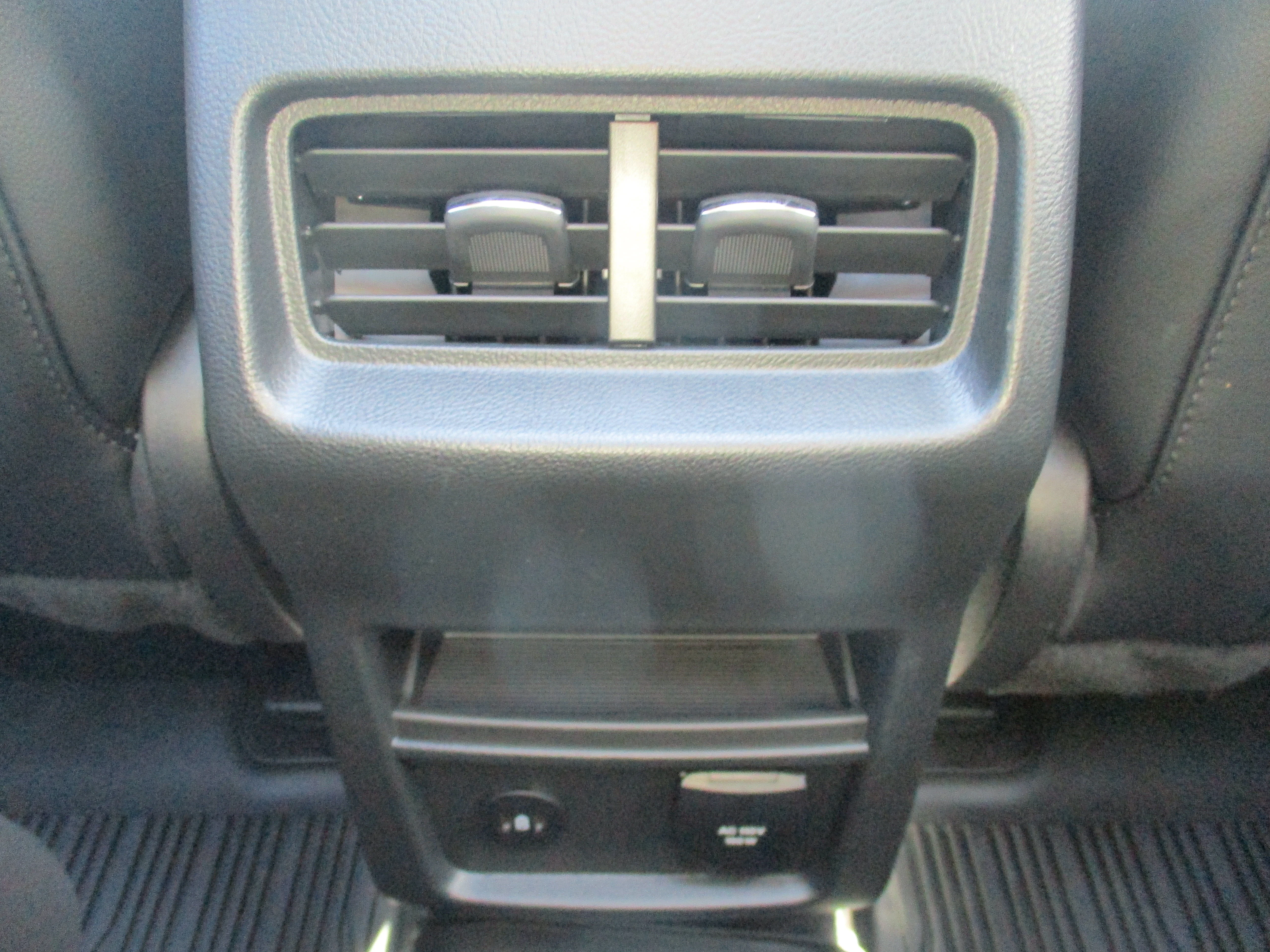 Used 2023 Star White Metallic Tri-Coat Ford SEL image 48