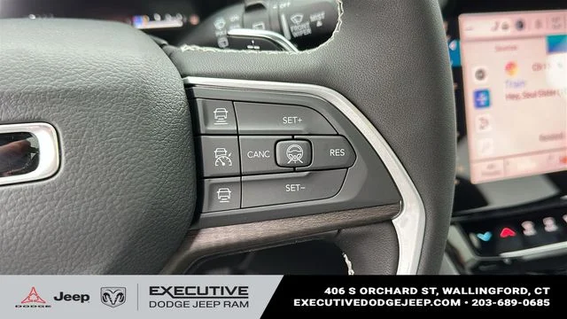 New 2026 Bright White Clear-Coat Exterior Paint Jeep Limited image 14