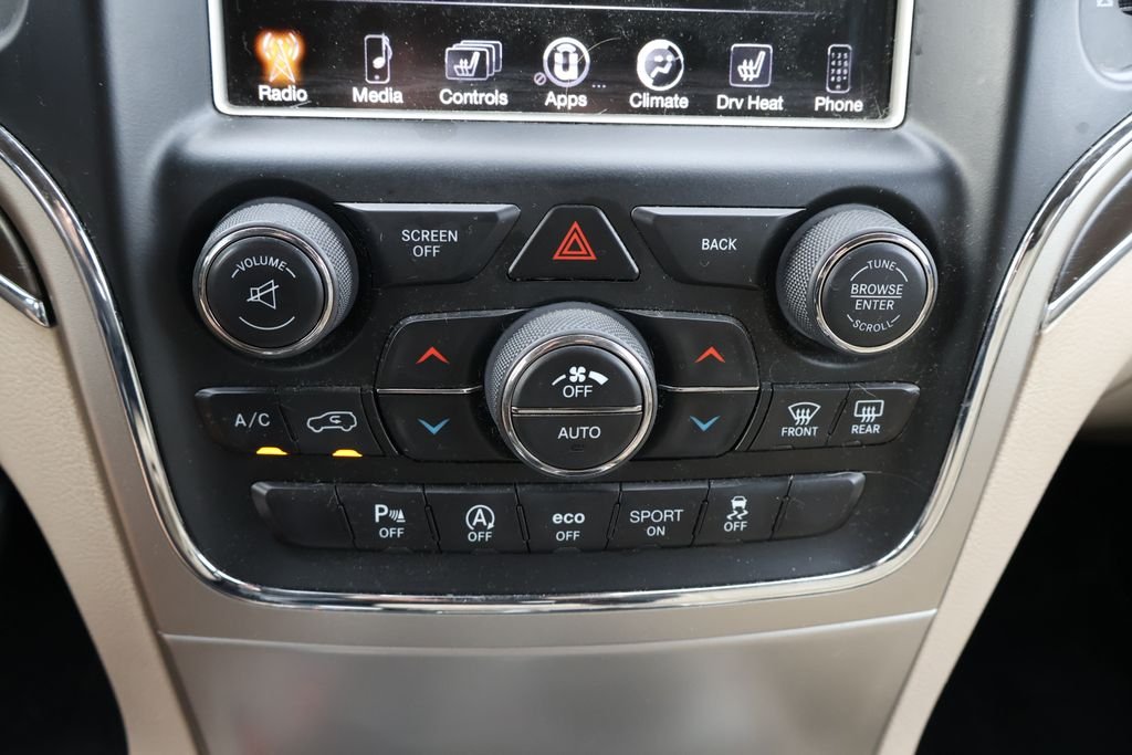 Used 2017 White Jeep Limited image 27