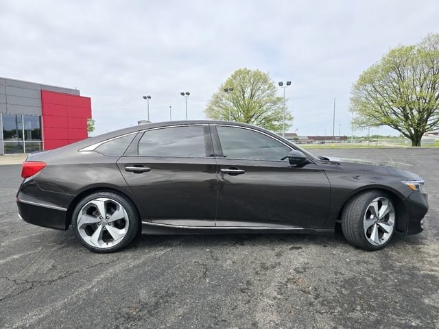Used 2018 Black Honda Touring 1.5T image 19