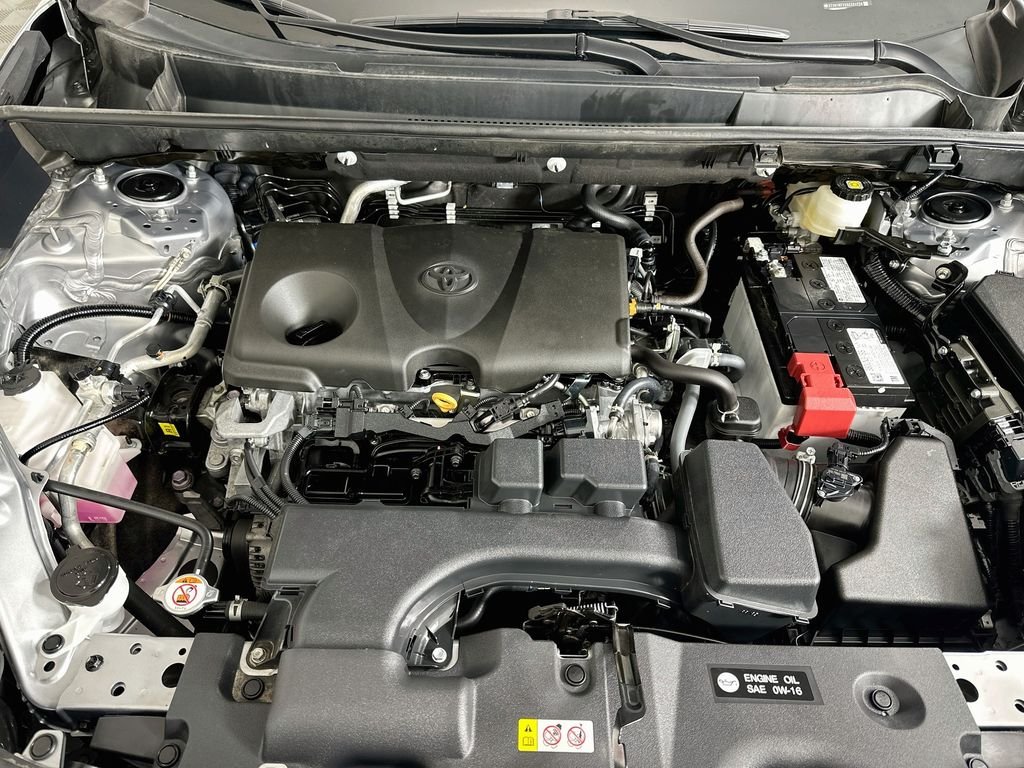 Used 2025 Silver Toyota XLE image 30