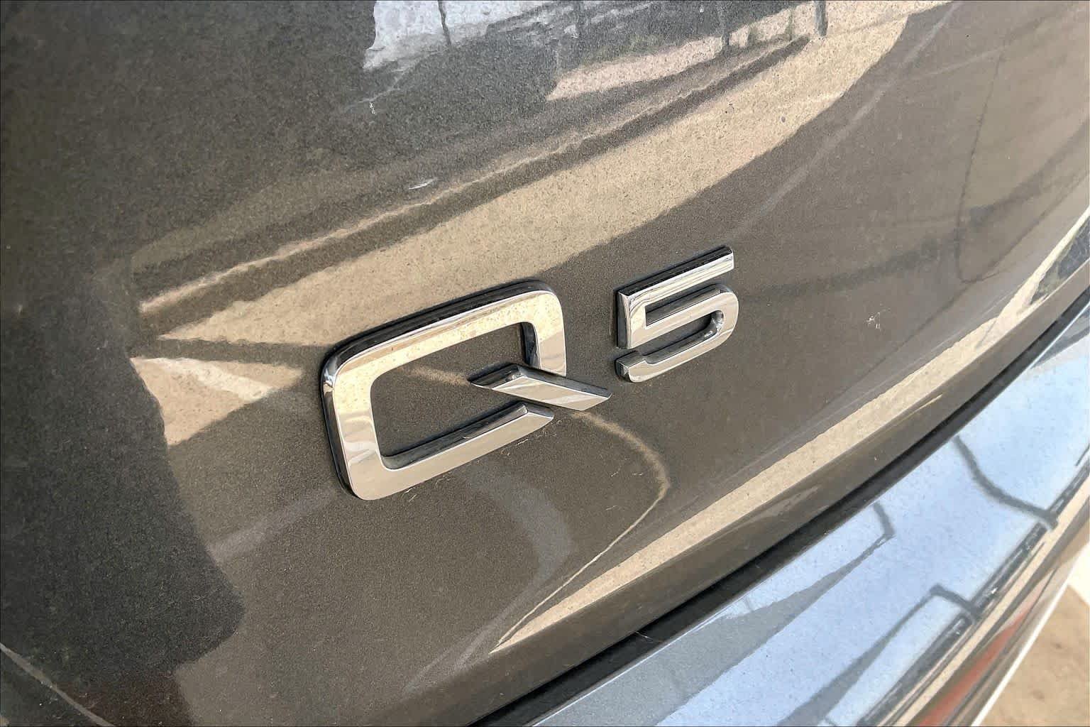 Used 2024 Daytona Gray Pearl Effect Audi S line Premium image 30