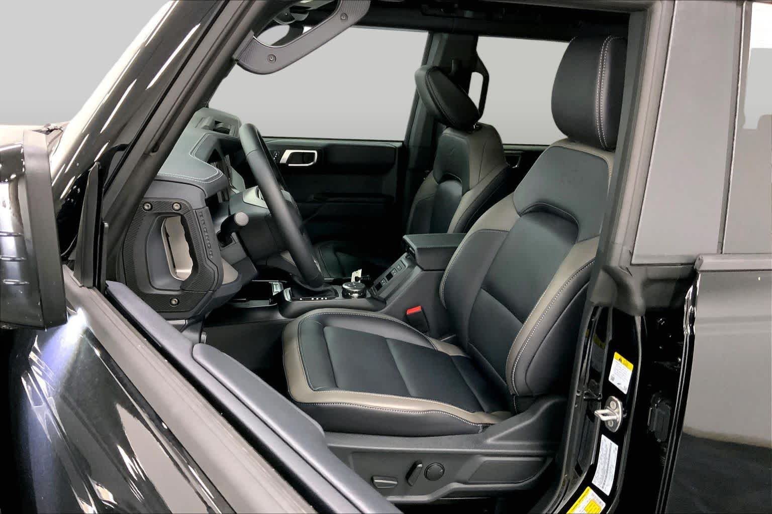 New 2026 Shadow Black Ford Outer Banks® image 8