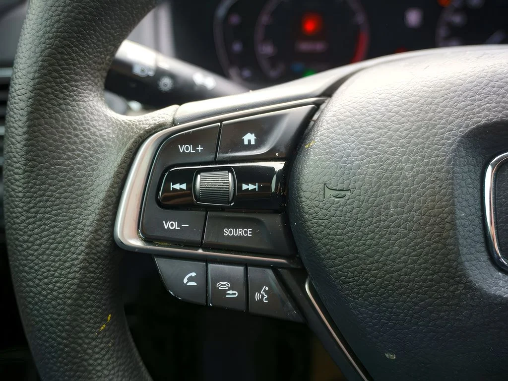 2019 Honda Accord LX - Photo 16