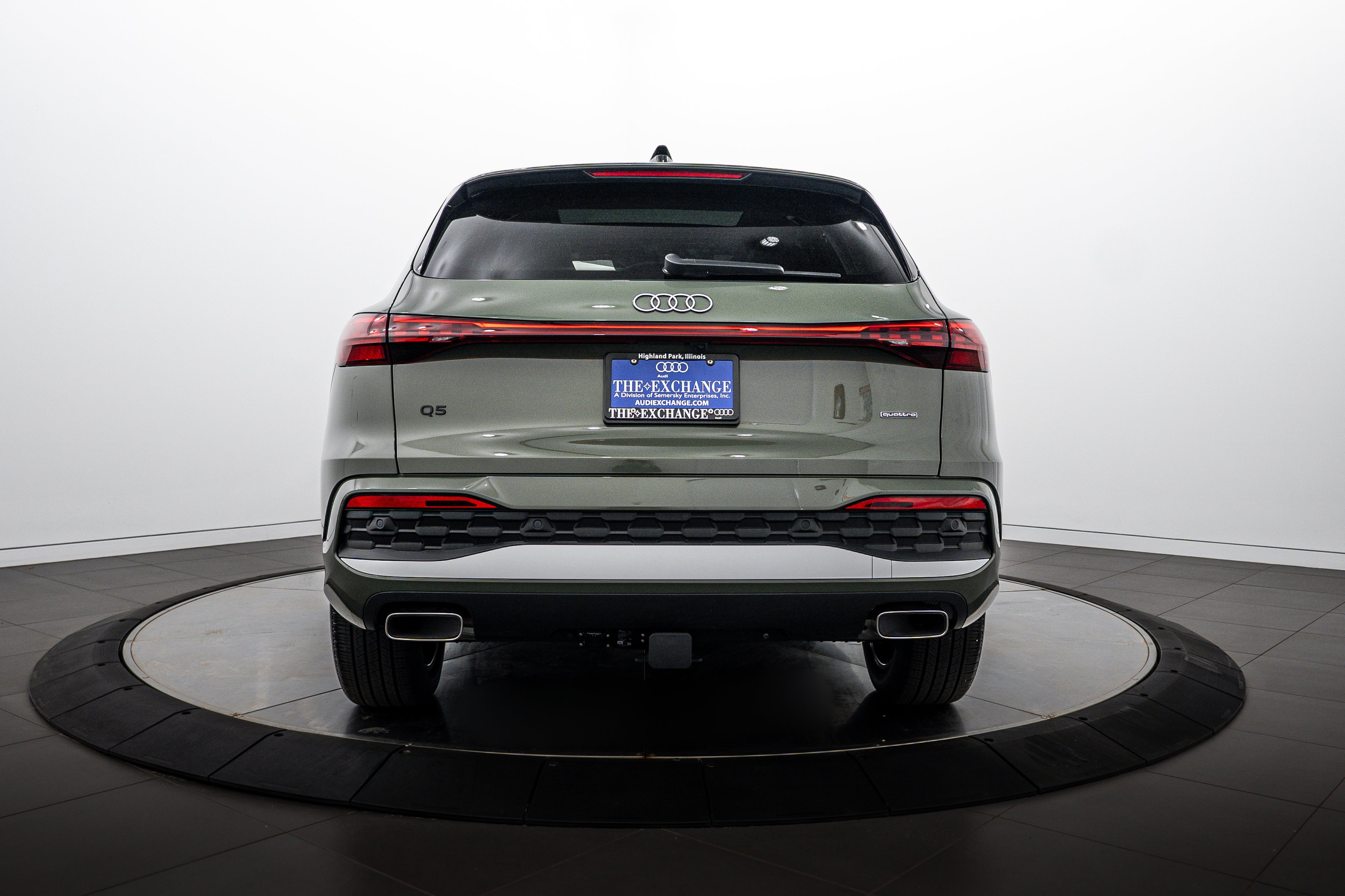 Used 2025 District Green Metallic Audi Premium Plus image 22