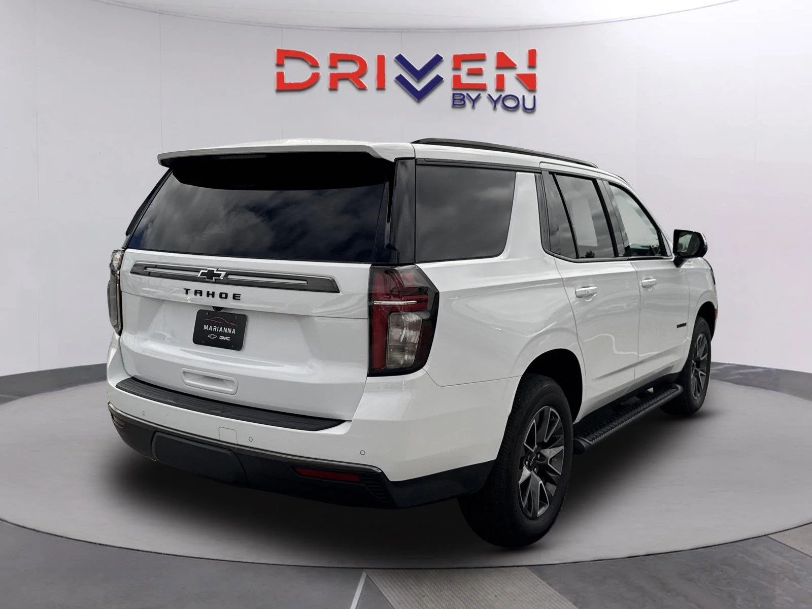 Used 2022 SUMMIT WHITE Chevrolet Z71 image 4
