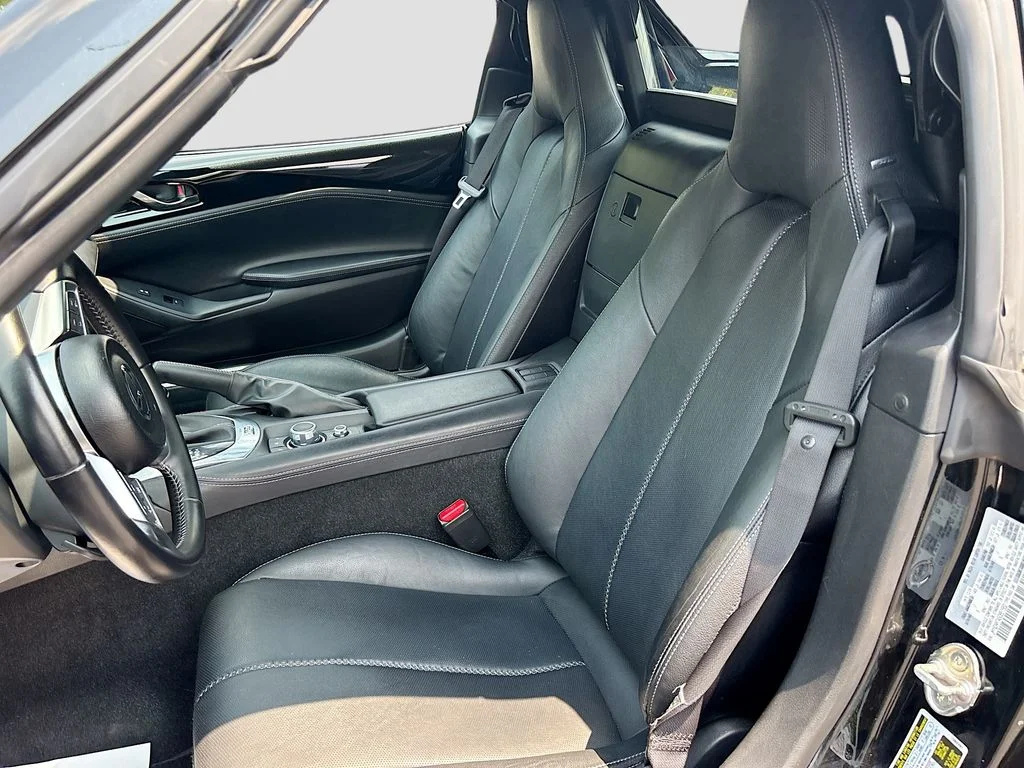 Certified Used 2025 Jet Black Mazda Grand Touring image 21