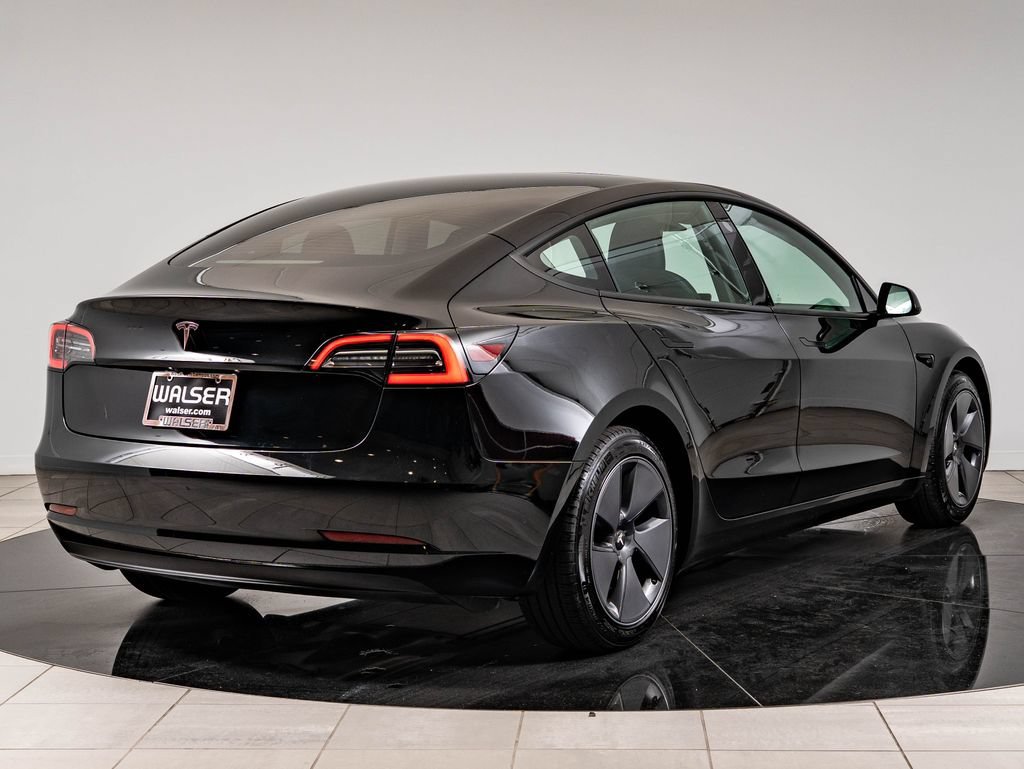 Used 2023 Black Tesla  image 10