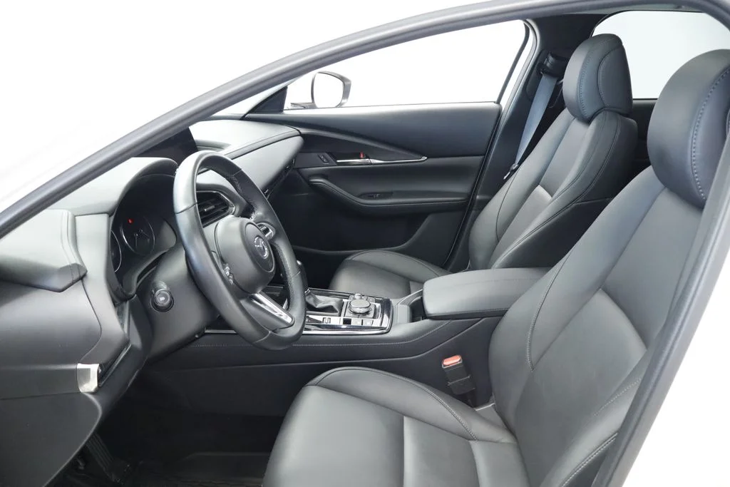 Certified Used 2022 White Mazda 2.5 S Preferred Package image 28