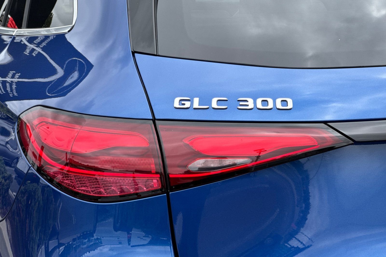 New 2026 Starling Blue Metallic Mercedes-Benz GLC 300 image 16