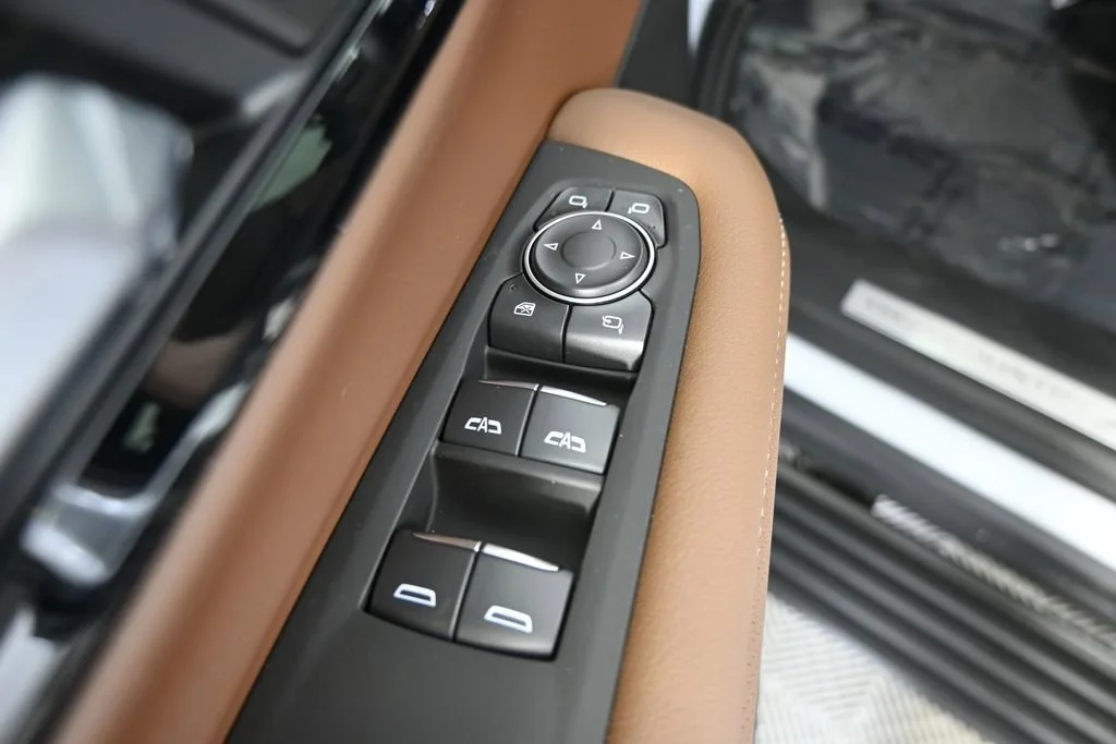 2026 Chevrolet Suburban High Country - Photo 21