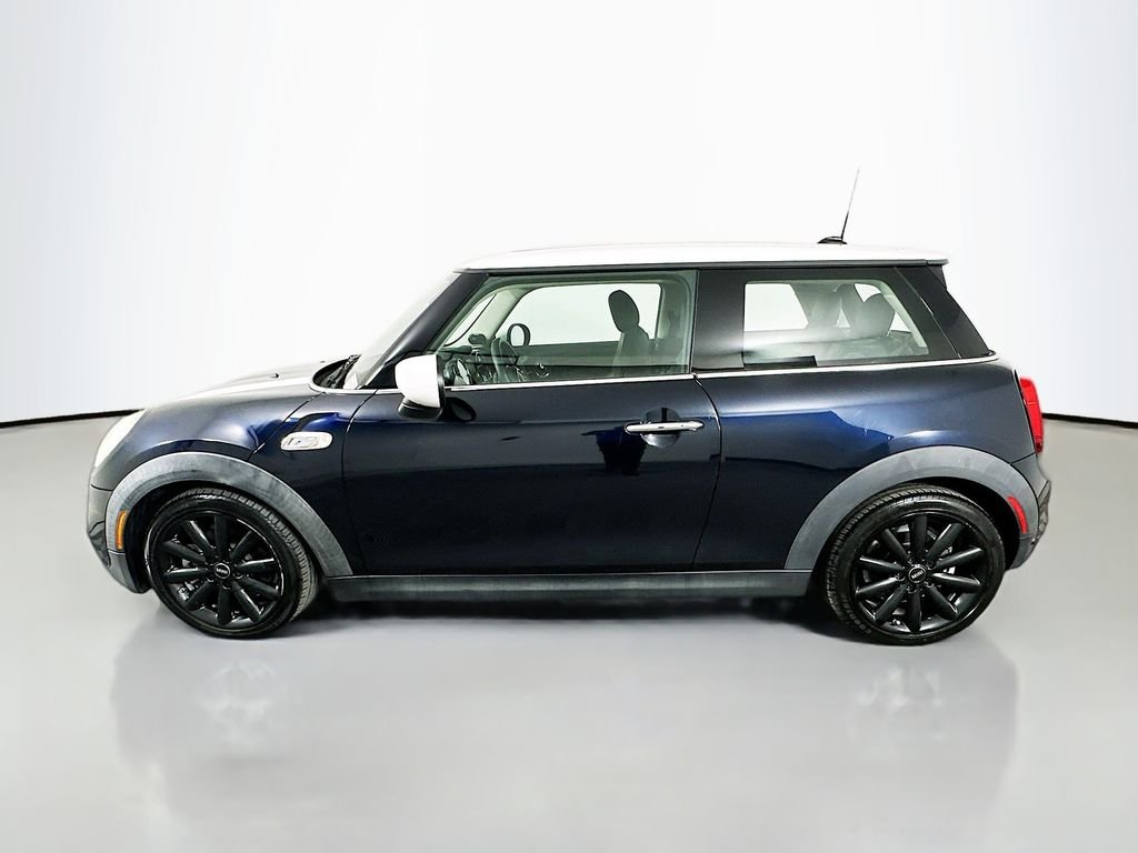 Used 2020 Black MINI Iconic image 8