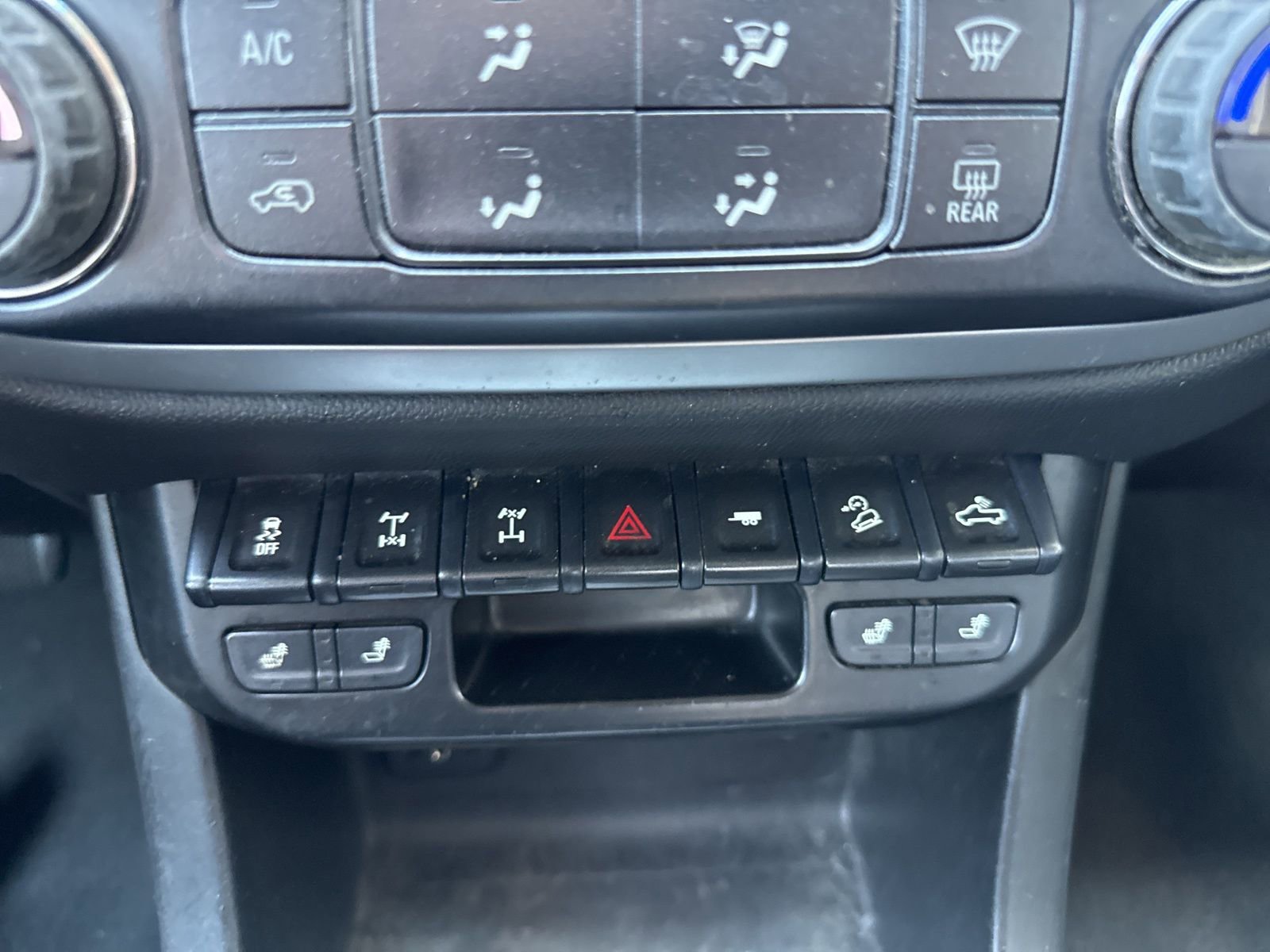 Used 2022 Black Chevrolet ZR2 image 26