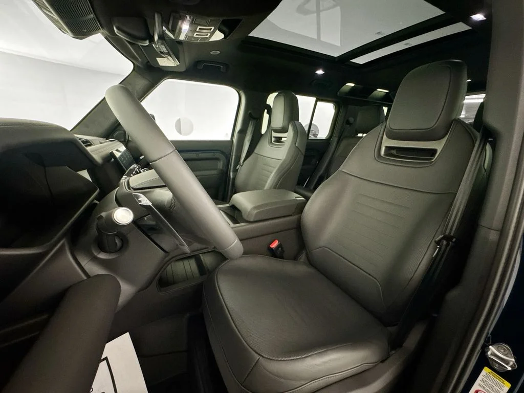 New 2026 Sargasso Blue Land Rover OCTA image 21