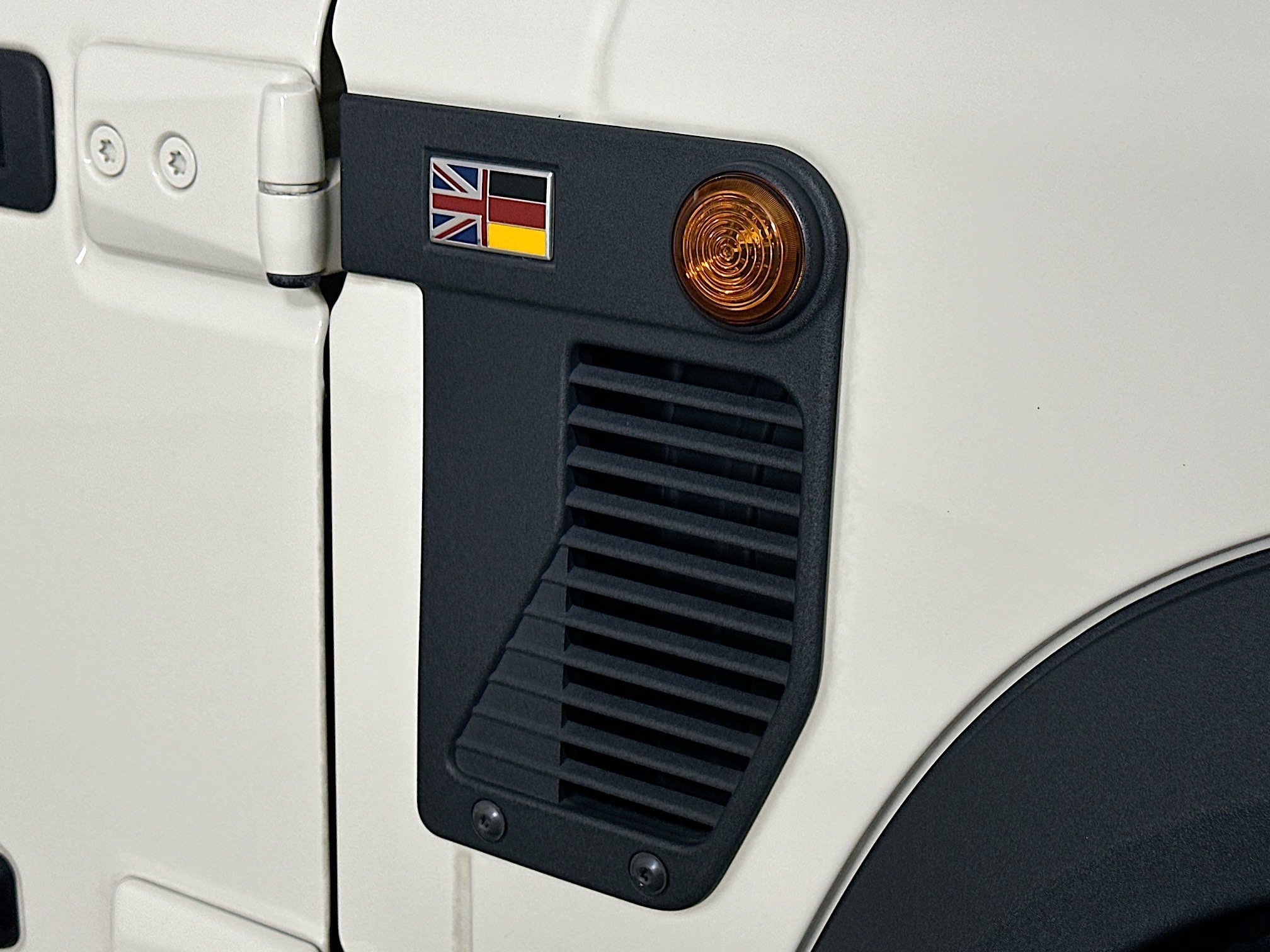 Used 2024  INEOS Fieldmaster image 9