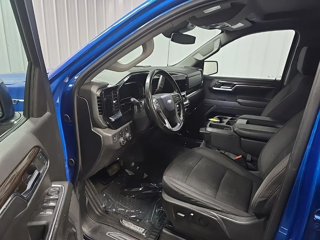 Used 2024 Blue Chevrolet LT image 28