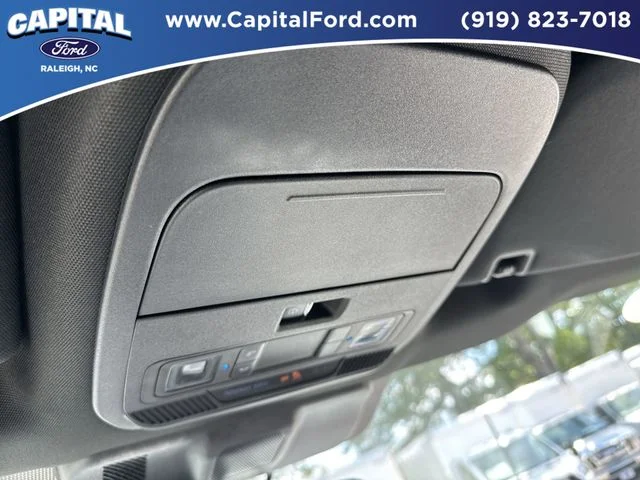 Used 2023 White Ford XLT image 32