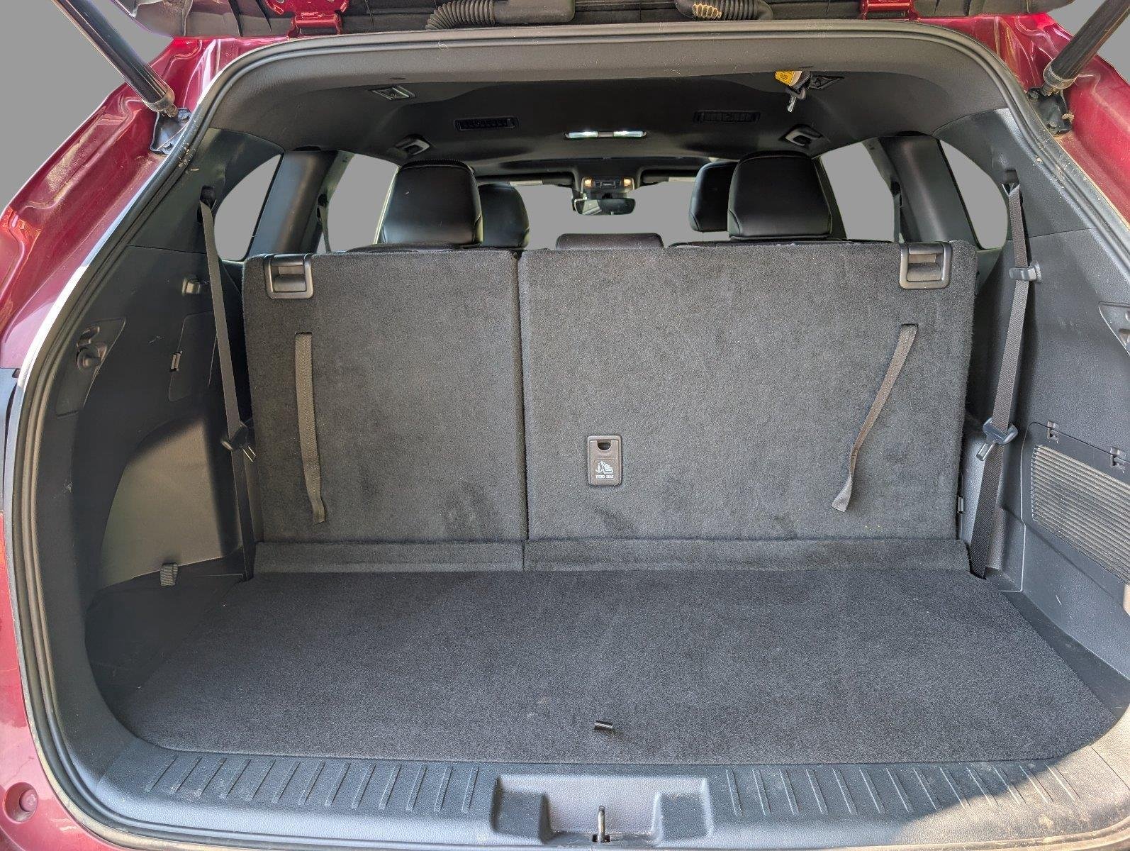 Used 2022 Ruby Flare Pearl Toyota XSE image 5