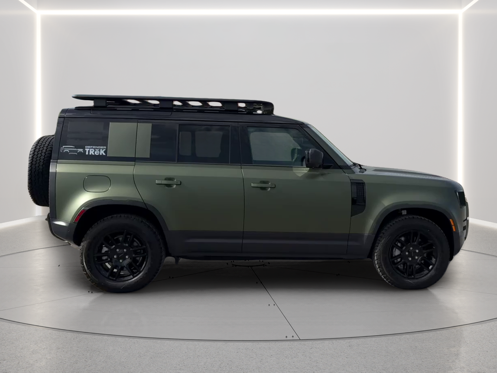New 2026 Woolstone Green Land Rover S image 4