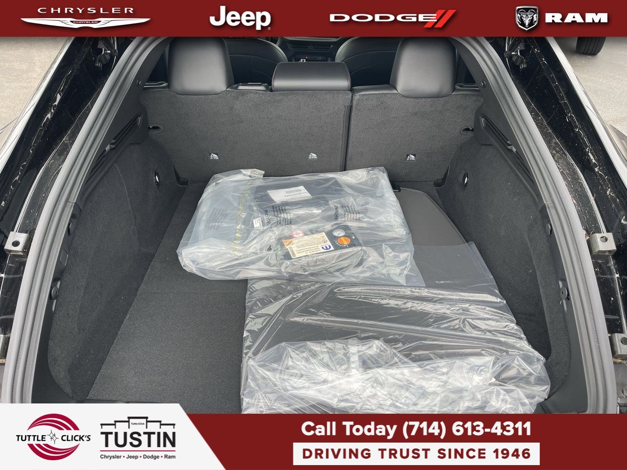 New 2026 Diamond Black Crystal Pearlcoat Dodge Scat Pack image 27