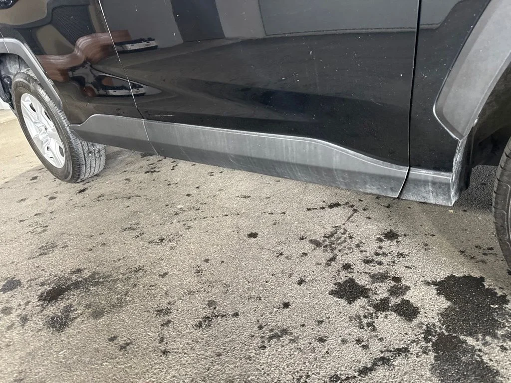 Used 2020 Black Toyota XLE image 8