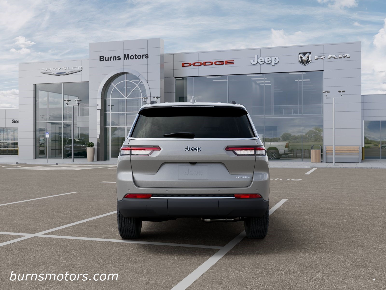 New 2026 Silver Zynith Exterior Paint Jeep Laredo image 7