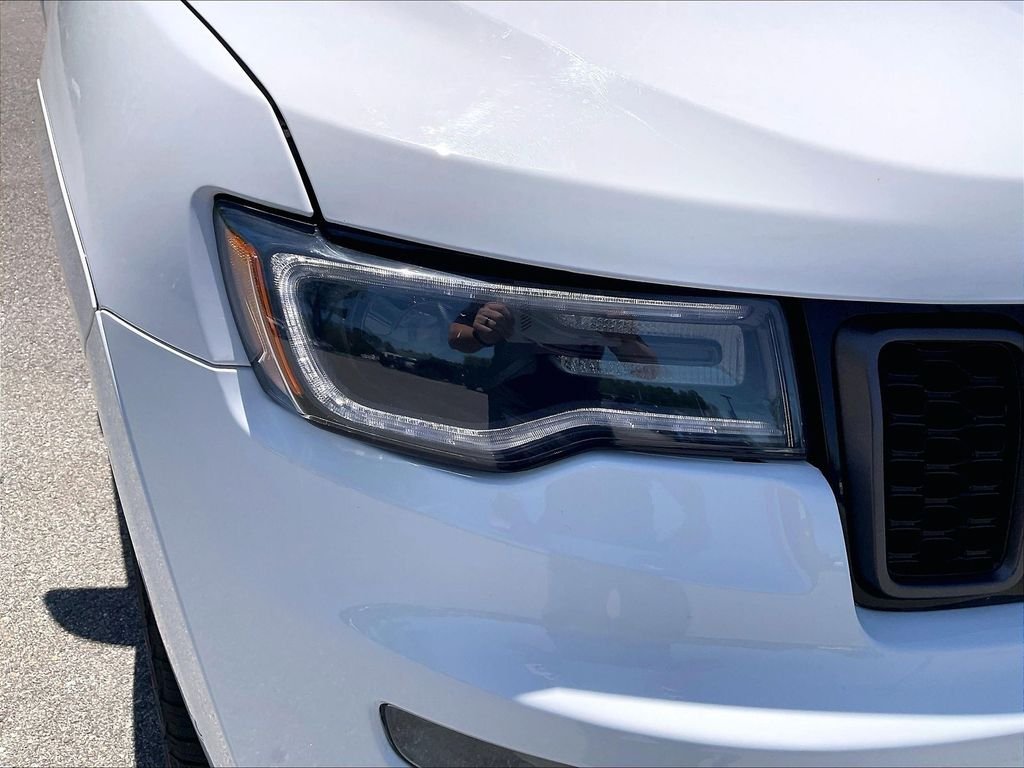 Used 2020 Bright White Clearcoat Jeep Overland image 29