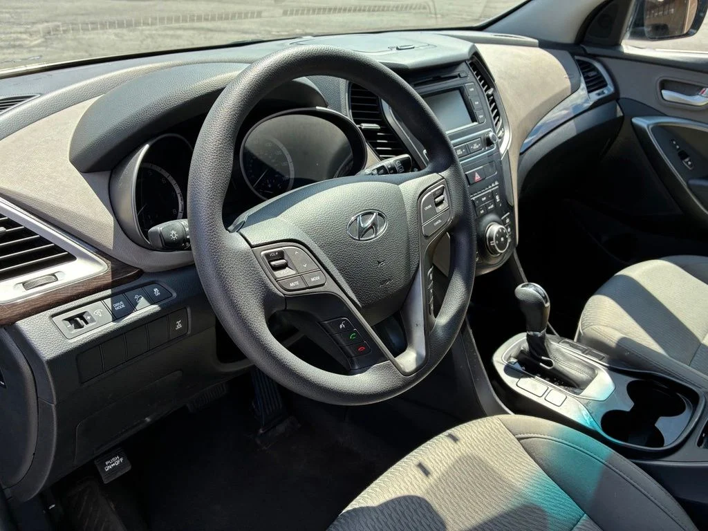 Used 2017 Silver Hyundai 2.4 Base image 19