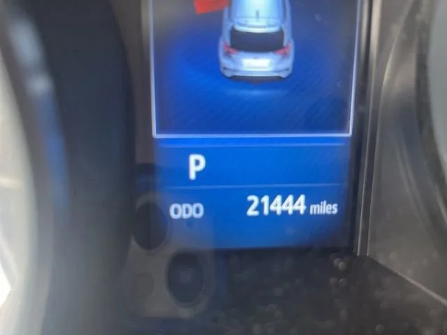 Certified Used 2018 Blizzard Pearl Toyota XLE Premium image 14