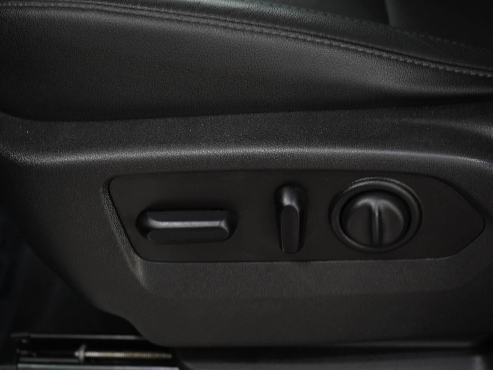 Used 2019 Black Chevrolet LTZ image 26