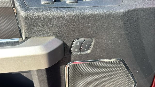 Used 2017 Red Ford Lariat image 10