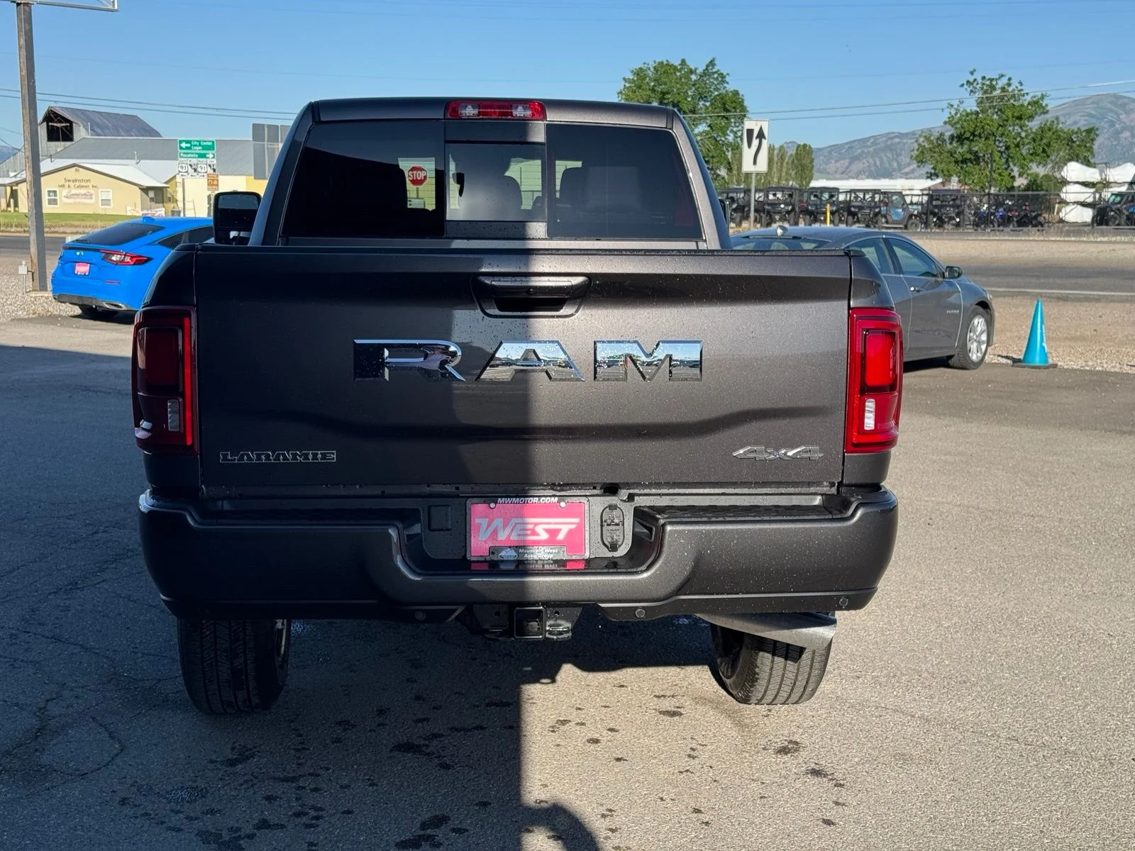New 2026 Granite Crystal Metallic Clear-Coat Exterior Paint RAM Laramie image 7