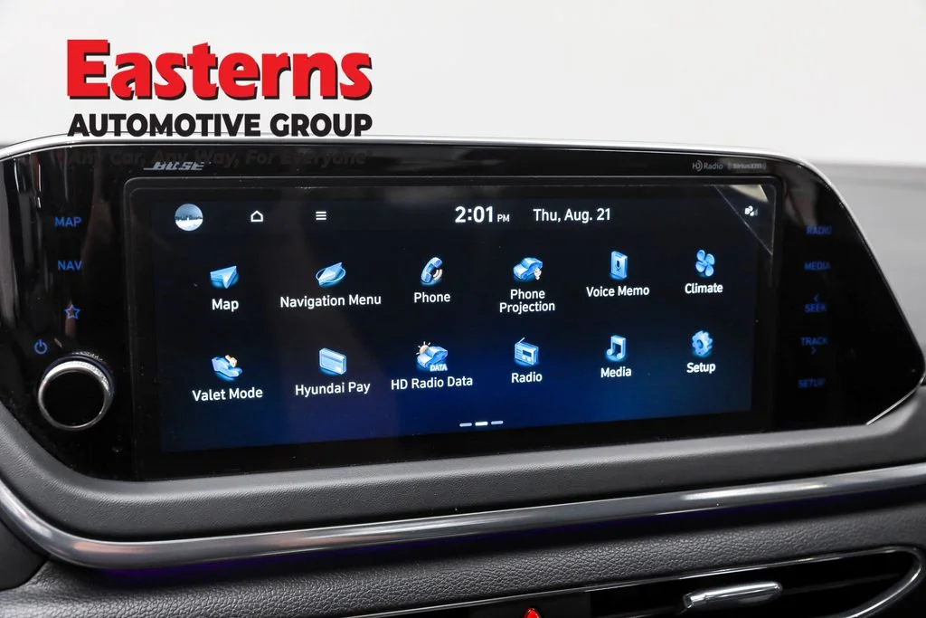 Used 2023 Red Hyundai Limited image 19