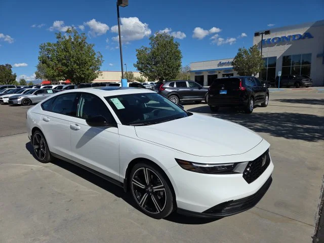 New 2026 Platinum White Pearl Honda SE image 2