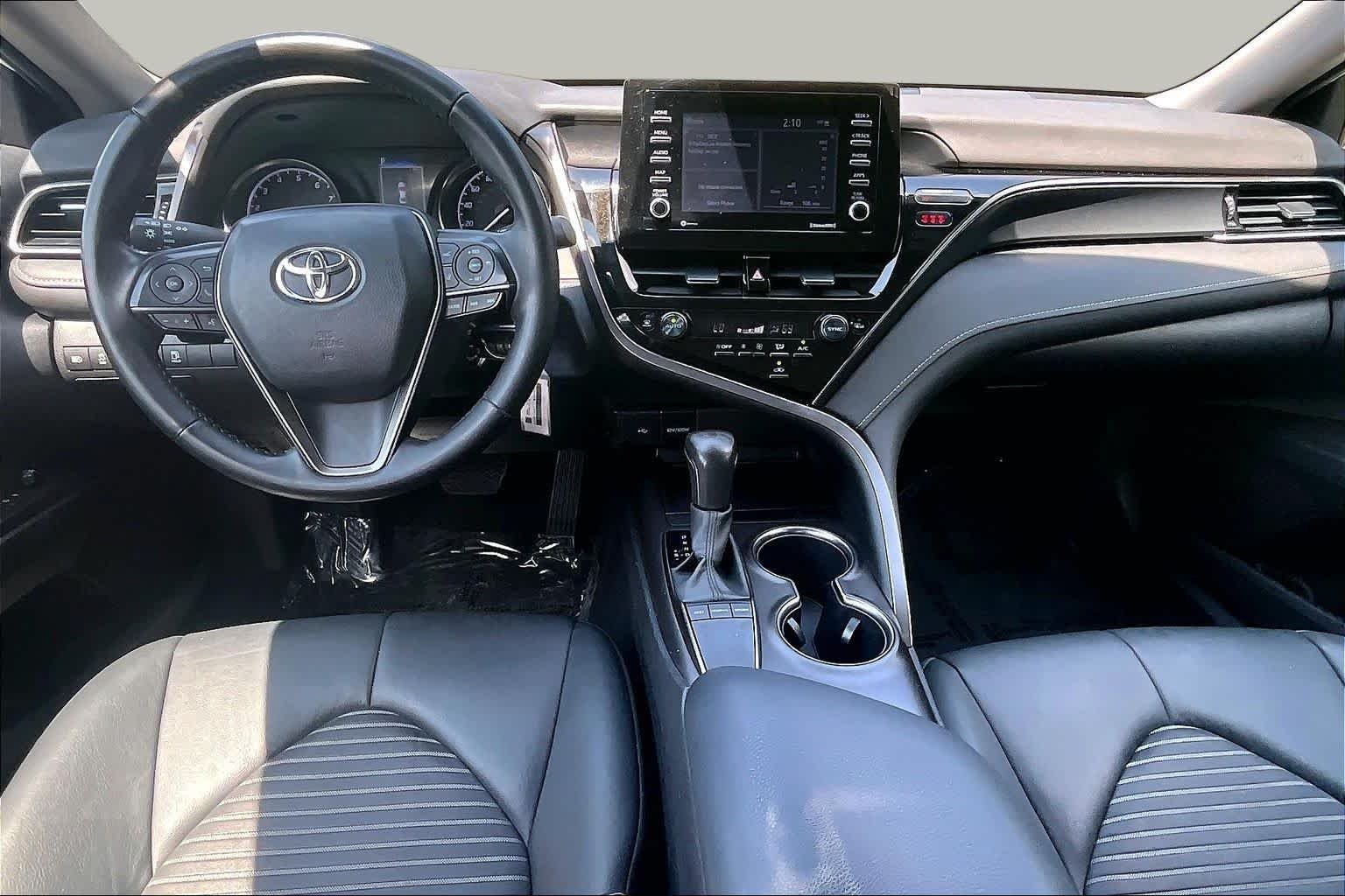 Used 2024 Ice Cap Toyota SE image 16