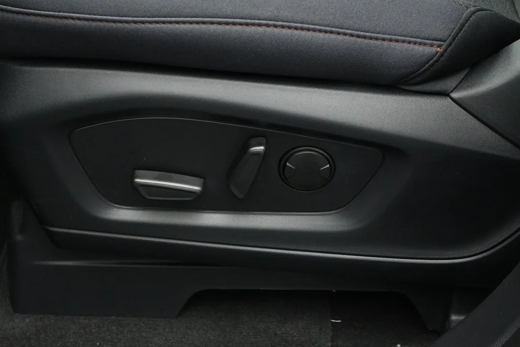 New 2026 Agate Black Metallic Ford Active image 9