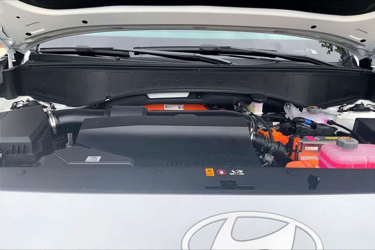 New 2026 Creamy White Pearl Hyundai SEL 7P image 16