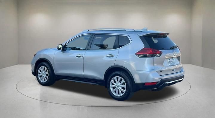 Used 2017 Silver Nissan S image 4
